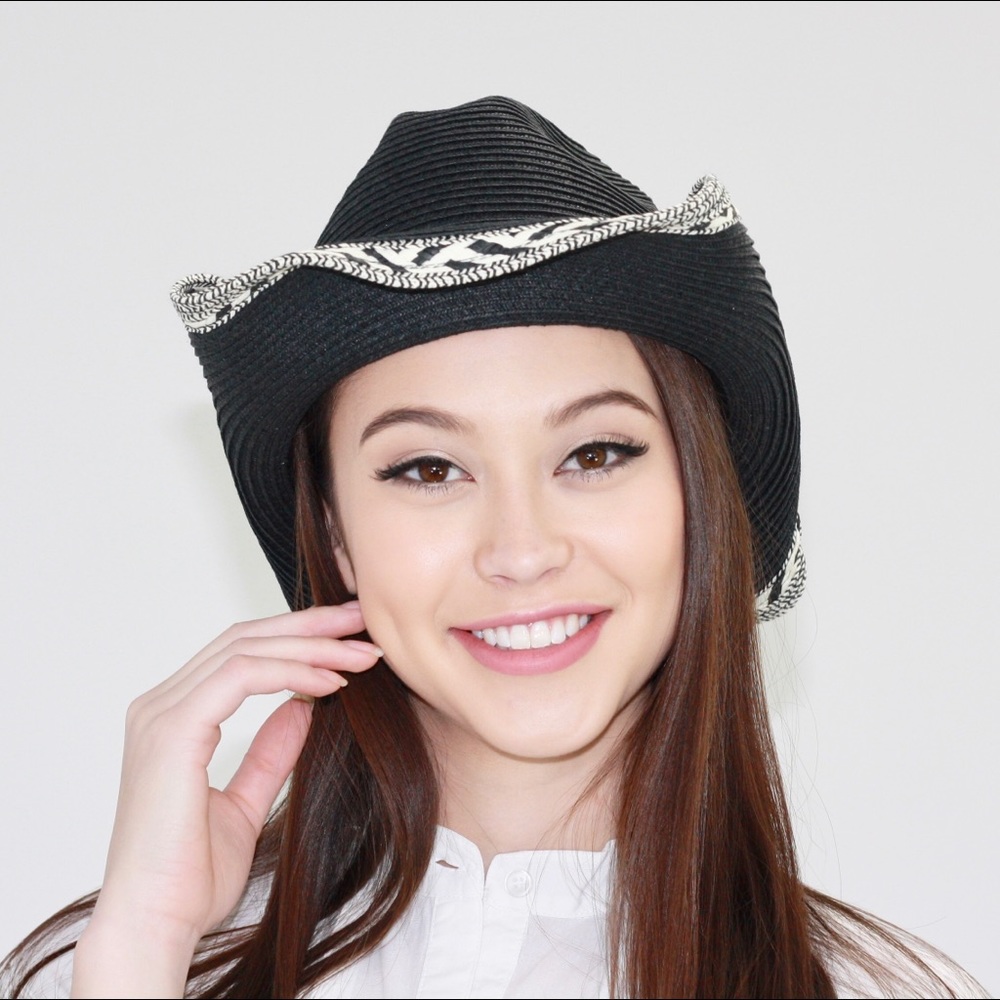 Chic cowgirl